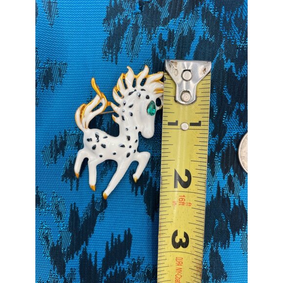 Vintage White & Gold Enamel Horse Brooch Pin With Green Gem Eye - Picture 3 of 3